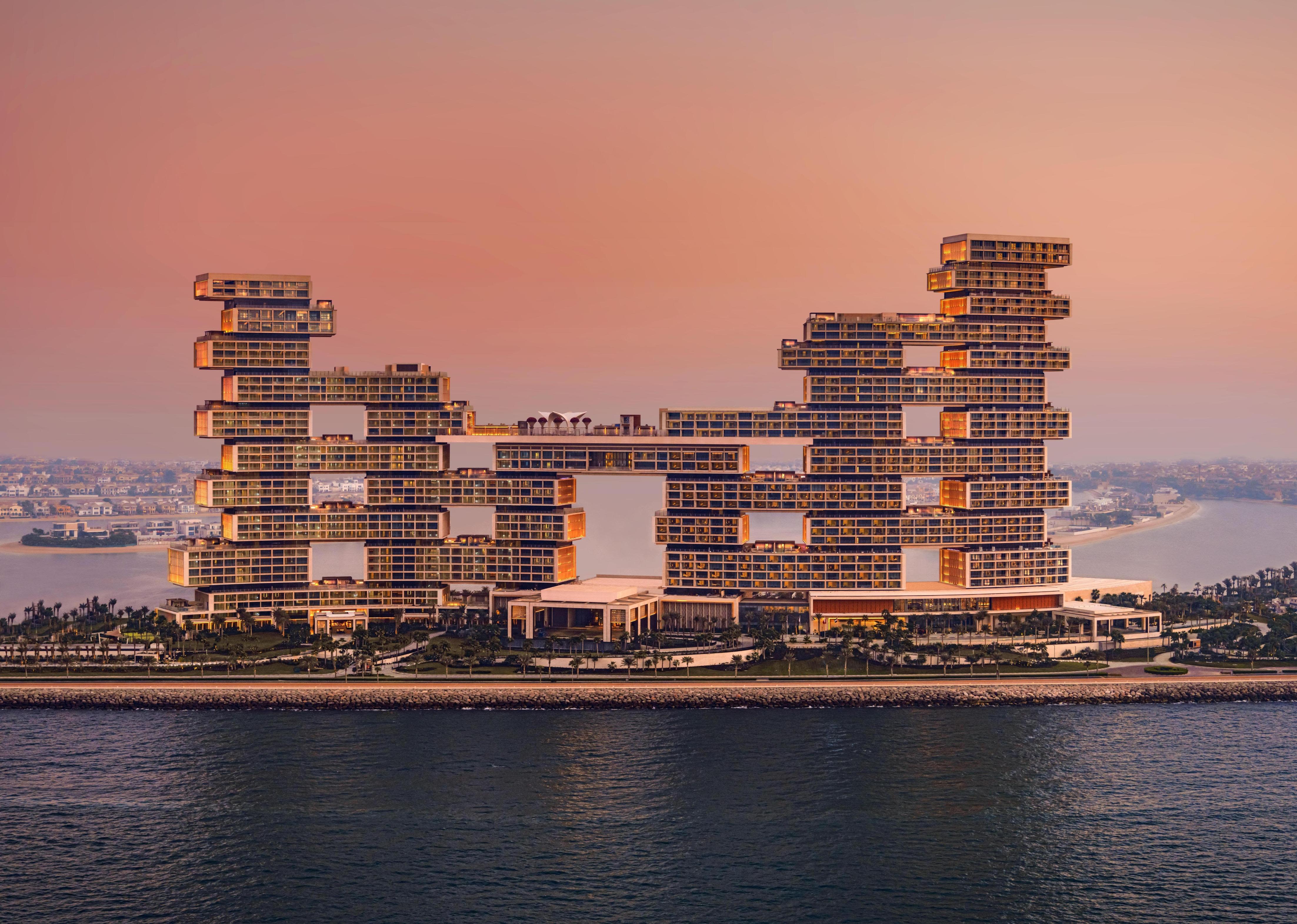 Luxury resort stay in Dubai