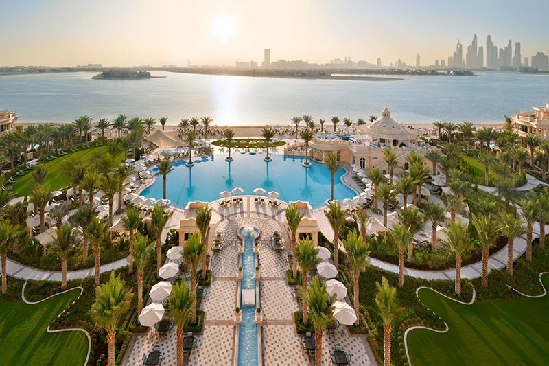 Palm resort and beach stay in Dubai